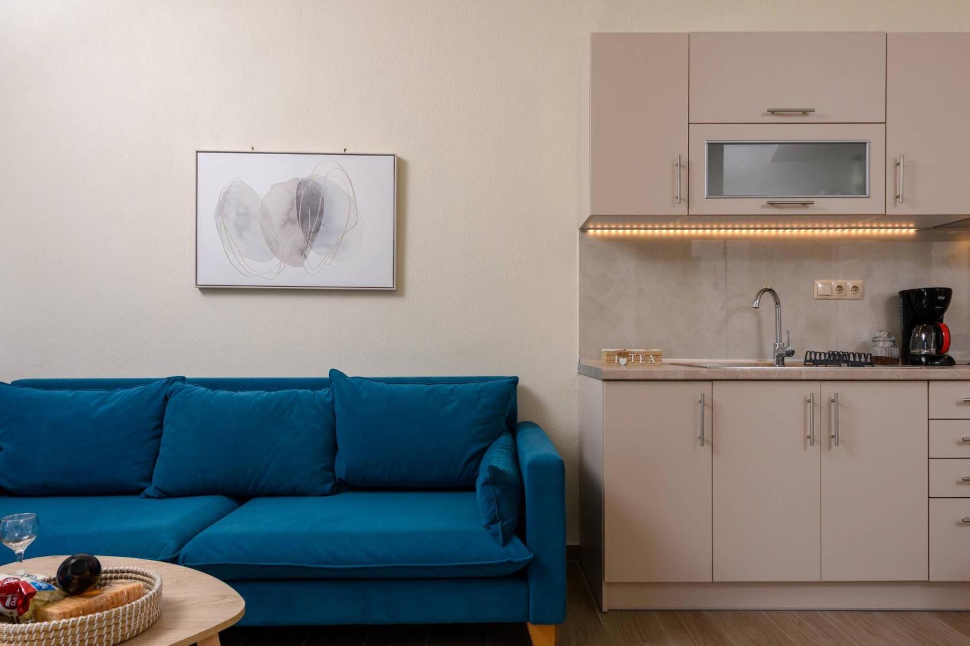 Chara Sea View Luxury House Apartment